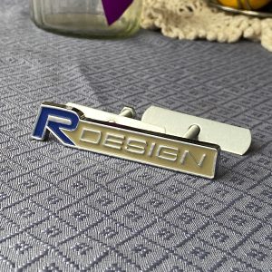 Emblema R Design Plomo Volvo Metálico